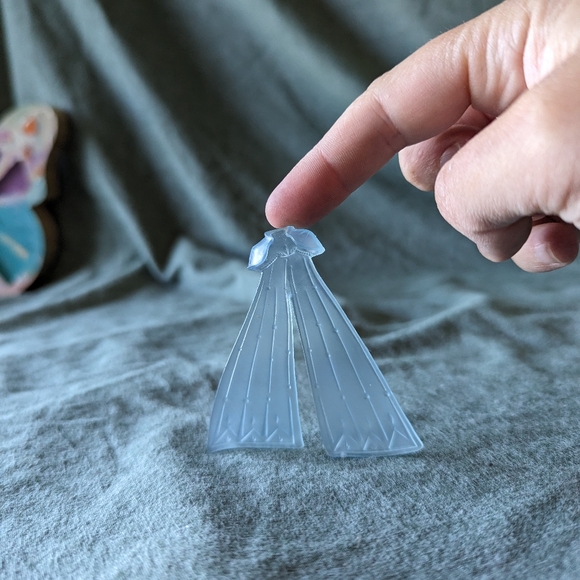 5/$20 🌼 Disney Frozen Elsa Cloak Replacement Hasbro Figure Loose Transparent - Picture 7 of 10